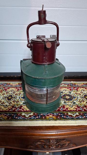 Antieke scheepslamp beschikbaar voor biedingen