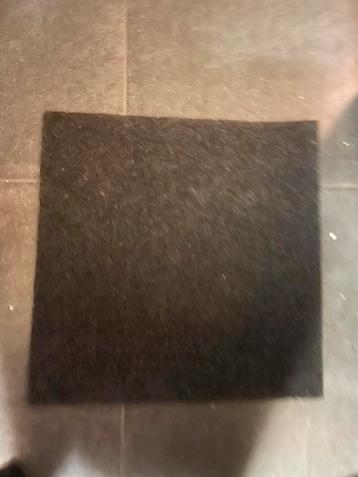 Tapijttegels zwart/donkergrijs 50x50 beschikbaar voor biedingen
