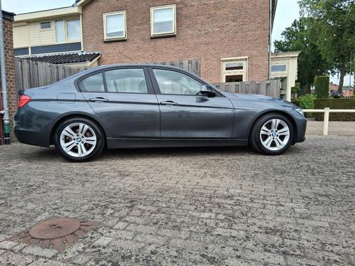 BMW 3-Serie 2.0IX 320 135KW Aut8 (f30) 2012 Grijs, Auto's, BMW, Particulier, 3-Serie, Benzine, A, Sedan, Automaat, Origineel Nederlands