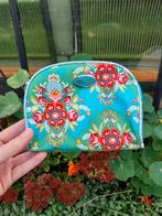 Leuke clutch etui tasje van oilily  tekenen creatief diy, Sieraden, Tassen en Uiterlijk, Toilettassen, Ophalen of Verzenden, Zo goed als nieuw