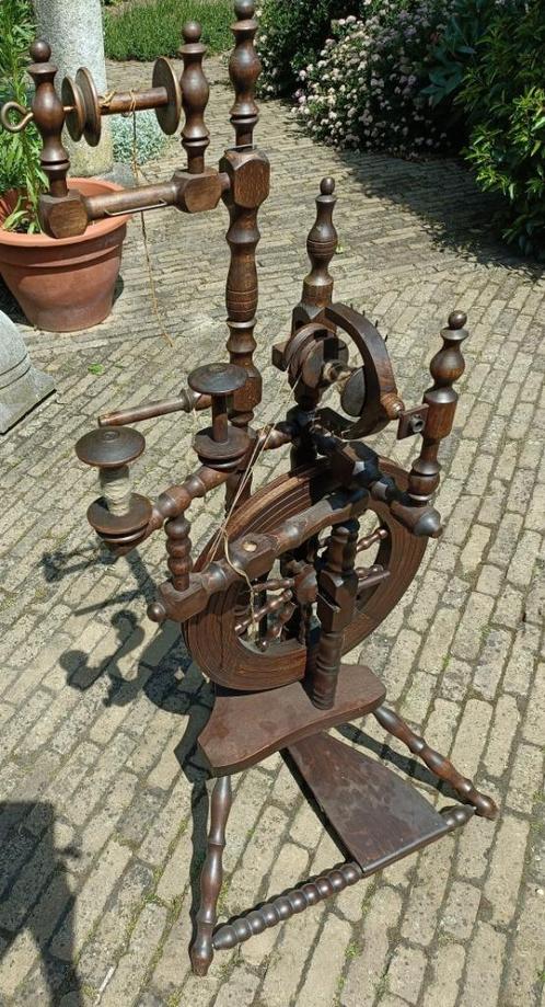 Spinnewiel schippertje model Nederlands (?). Perfect werkend, Hobby en Vrije tijd, Spinnewielen en Spinnen, Gebruikt, Spinnewiel