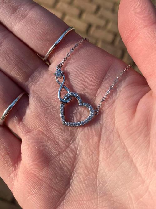 Swarovski Infinity Hart ketting 92,5% zilver, Sieraden, Tassen en Uiterlijk, Kettingen, Nieuw, Wit, Ophalen of Verzenden