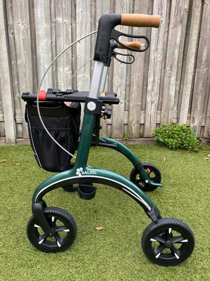 Saljol carbon rollator - superlicht met sleepremsysteem, Diversen, Rollators, Zo goed als nieuw, Lichtgewicht, Opvouwbaar, Ophalen