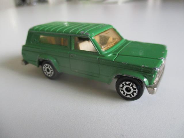 majorette jeep cherokee groen, Hobby en Vrije tijd, Modelauto's | Overige schalen, Gebruikt, Auto, Ophalen of Verzenden