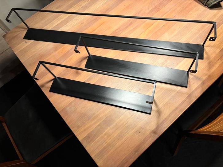 Metalen rekjes - zwart - set van 3, Huis en Inrichting, Woonaccessoires | Wandplanken en Boekenplanken, Zo goed als nieuw, Ophalen