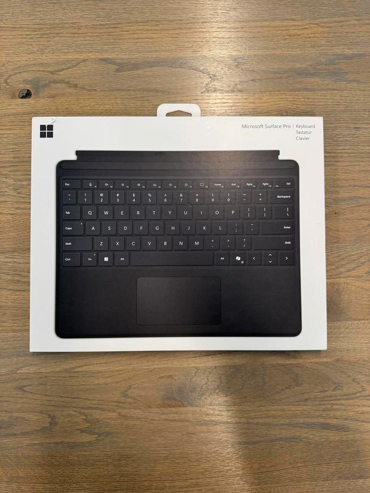 Microsoft Surface Pro Keyboard - Nieuw, Computers en Software, Toetsenborden, Nieuw, Qwerty, Draadloos, Ophalen of Verzenden