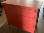 Ikea Hemnes houten ladekast/commode rood gebeitst, Kinderen en Baby's, Kinderkamer | Commodes en Kasten, Gebruikt, 50 tot 70 cm