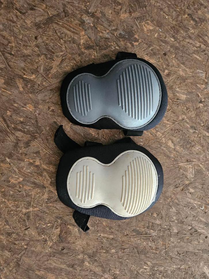 Knie beschermers, Sport en Fitness, Skeelers, Gebruikt, Bescherming, Overige merken, Dames, Heren, Kinderen, Verstelbaar, Ophalen of Verzenden