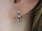 14 K Gouden oorbellen met saffier/blauwe steen uit Zeeuwse b, Ophalen, Zo goed als nieuw, Met edelsteen, Knopjes of Stekers