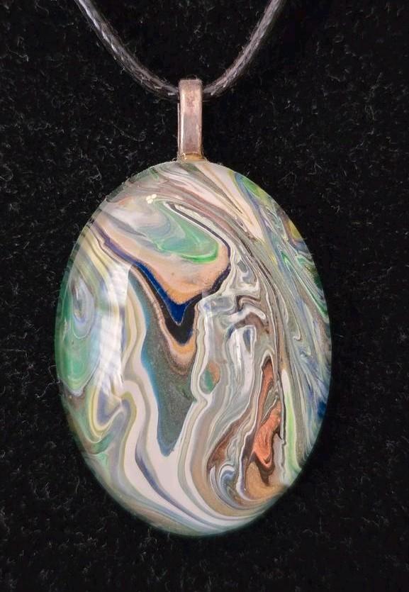 Kleurrijke hanger met koord, Sieraden, Tassen en Uiterlijk, Kettingen, Nieuw, Overige materialen, Groen, Met hanger, Verstelbaar