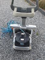 Zwembadrobot doet vloer en wanden Ophalen België Limburg ber, Ophalen, Zo goed als nieuw