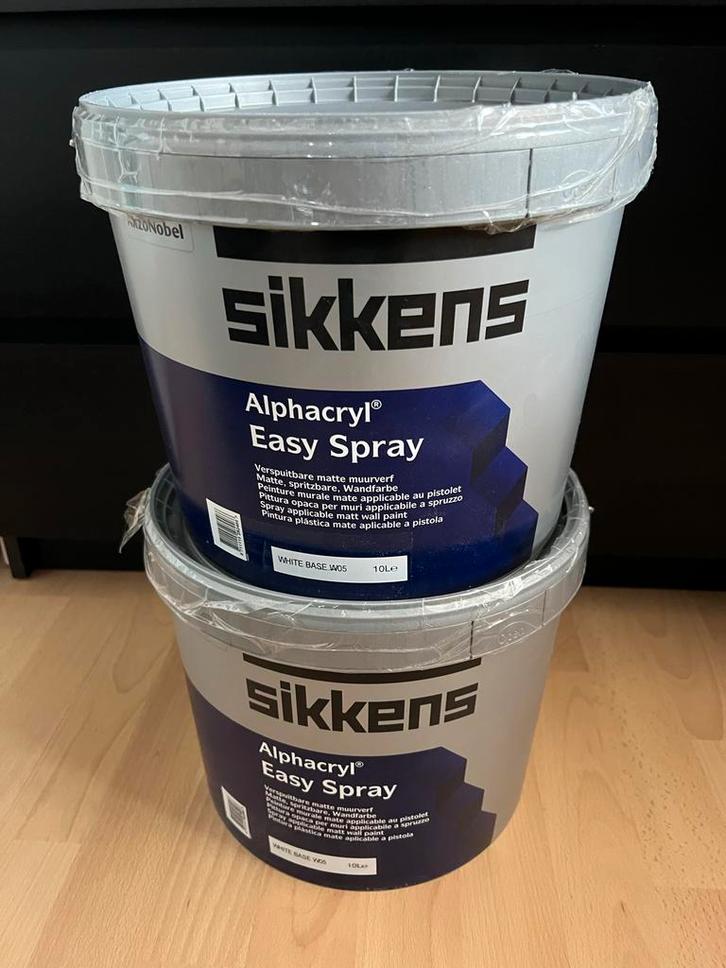 2x Sikkens Alphacryl Easy Spray 10L - Nieuw!, Doe-het-zelf en Verbouw, Verf, Beits en Lak, Nieuw, Verf, 10 tot 15 liter, Wit, Ophalen