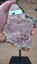 Roze amathist op standaard, Verzamelen, Mineralen en Fossielen, Ophalen