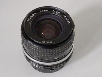 Nikkor Nikon 24mm f2.8 lens f Mount beschikbaar voor biedingen