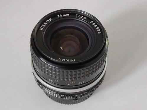 Nikkor Nikon 24mm f2.8 lens f Mount, Audio, Tv en Foto, Fotografie | Doka Toebehoren, Gebruikt, Ophalen of Verzenden
