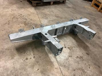 Land Rover series 109 / 88 crossmembers / achterbalken  beschikbaar voor biedingen