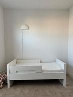 Peuter bed wit + goed passend matras, 70 tot 85 cm, Zo goed als nieuw, Matras, 140 tot 160 cm