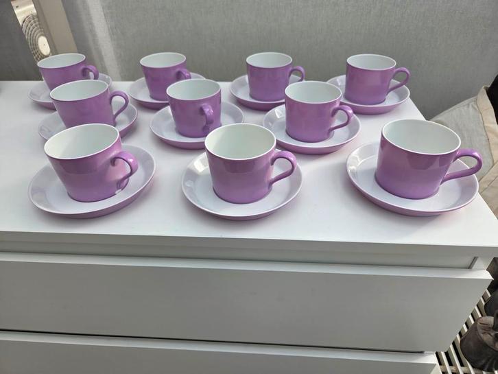 Arzberg Tric Koffiekop en Schotel - Lila, Huis en Inrichting, Keuken | Servies, Zo goed als nieuw, Kop(pen) en/of Schotel(s), Effen