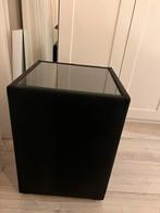 2 kubus nachtkastjes zwart met glasplaat, Ophalen of Verzenden, Zo goed als nieuw