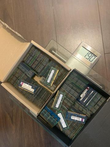 Partij 200x ddr3 ram beschikbaar voor biedingen