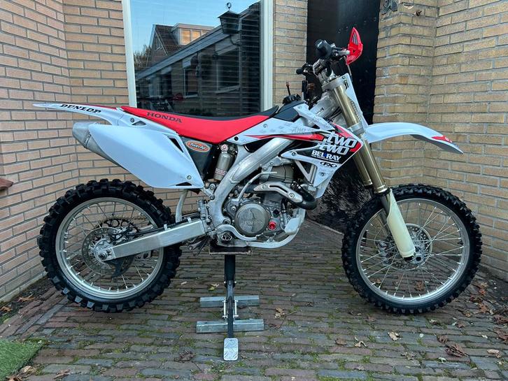 Honda CRF 450R Enduro / crosser met origineel kenteken, Motoren, Motoren | Honda, Particulier, Enduro, 12 t/m 35 kW, 1 cilinder