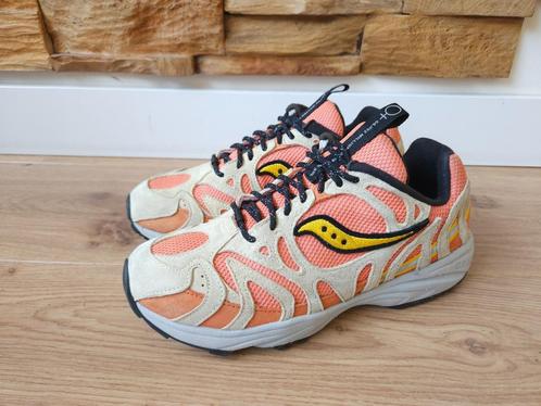 Saucony Grid Azura 2000 Venus ZGAN! maat 40,5 hardloopschoen, Sport en Fitness, Loopsport en Atletiek, Zo goed als nieuw, Hardloopschoenen