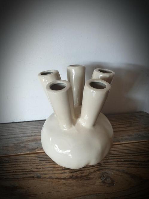 Tulpen vaas  - tulpenvaas - tulp, Huis en Inrichting, Woonaccessoires | Vazen, Nieuw, Overige kleuren, Minder dan 50 cm, Aardewerk of Porselein