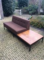 Artifort 070, Hout, Gebruikt, 150 tot 200 cm, Tweepersoons