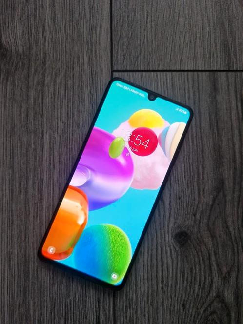 Sansung Galaxy A41 Dual-Sim 64 GB
Toestel is in Nieuw Staat!, Telecommunicatie, Mobiele telefoons | Samsung, Zo goed als nieuw