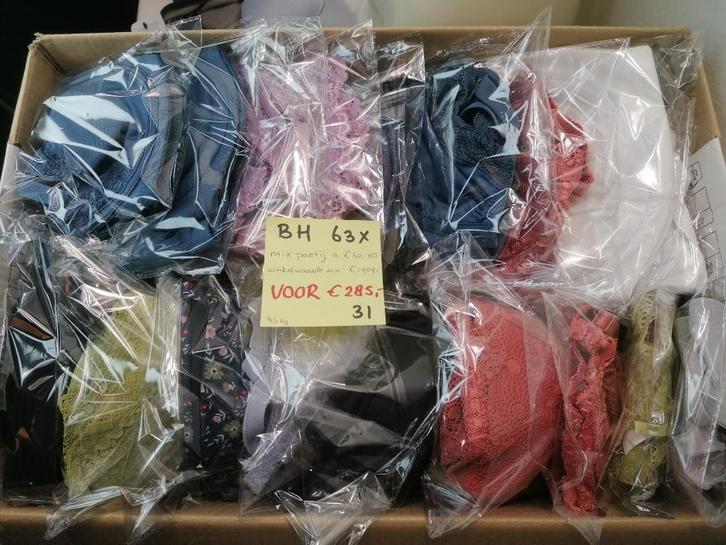Partij NIEUWE BH - 63 stuks, Kleding | Dames, Ondergoed en Lingerie, BH, Ophalen of Verzenden