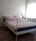 IKEA bed, Huis en Inrichting, Slaapkamer | Bedden, Ophalen, Gebruikt, Wit, Tweepersoons