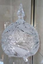 Kristallen pog met deksel, Ophalen