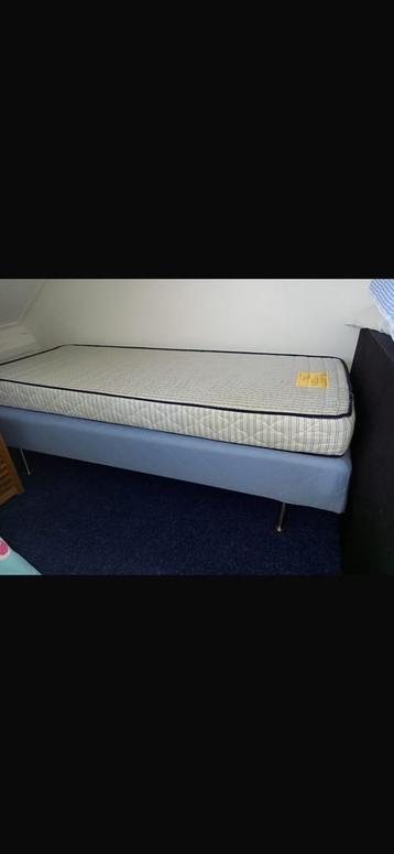 Te koop Boxspring beschikbaar voor biedingen