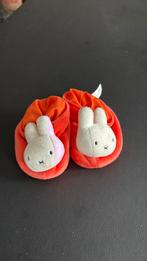 Newborn slofjes oranje nijntje miffy, Kinderen en Baby's, Ophalen of Verzenden, Zo goed als nieuw, Jongetje of Meisje, Slofjes