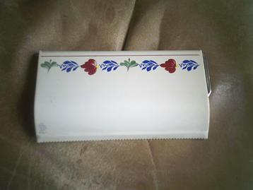 Boerenbont keukenrolhouder beschikbaar voor biedingen