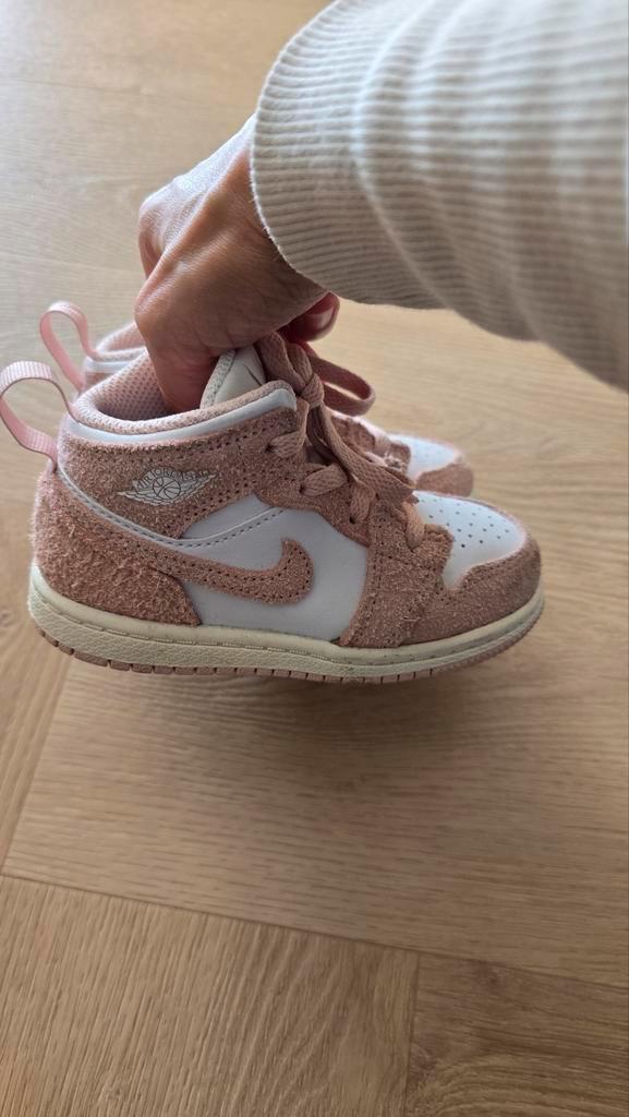 Nike Jordan meisjesschoen - maat 25 nette staat, Kinderen en Baby's, Kinderkleding | Schoenen en Sokken, Gebruikt, Schoenen, Meisje