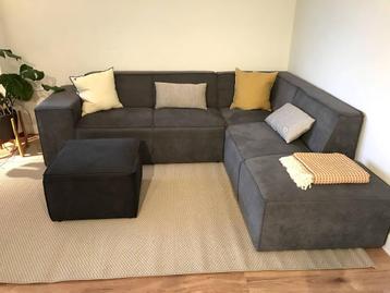 Moderne Hoekbank / Sofa / Couch for 4-5 Poeple