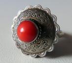 Koopje! Zilveren Art Deco ring met bloedkoraal ,Niekerk,incl, Verzenden, Zo goed als nieuw, 17 tot 18, Dame