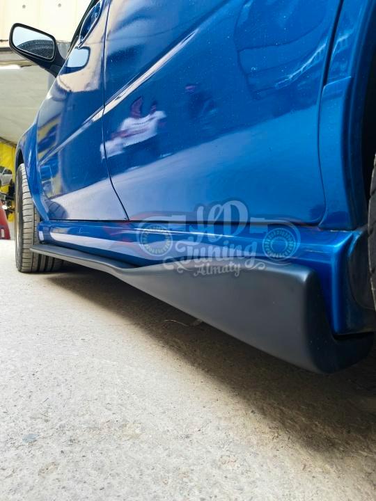 Subaru Impreza GD/GG– Chargespeed style Sideskirt Extensions, Auto-onderdelen, Carrosserie en Plaatwerk, Bumper, Subaru, Links