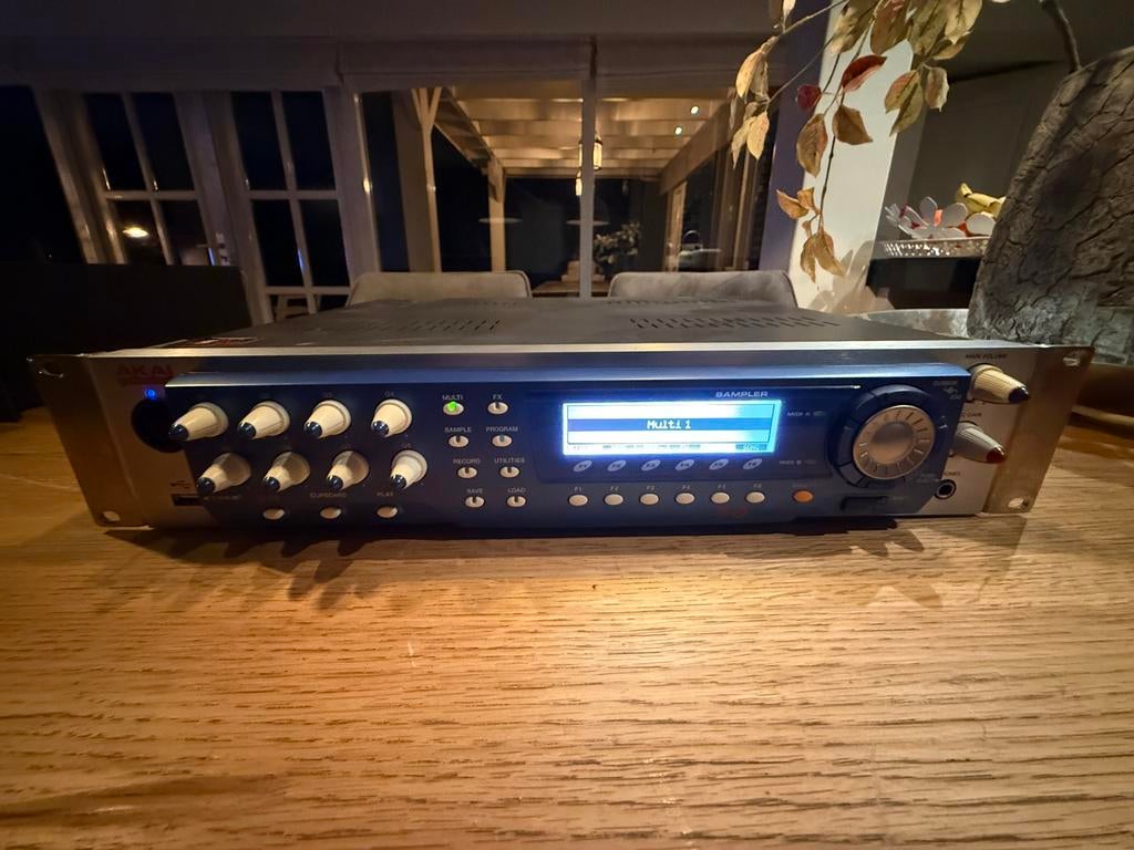 Akai Z8 Rack Sampler – 272 MB RAM – Werkend – Goede staat, Muziek en Instrumenten, Ophalen, Gebruikt
