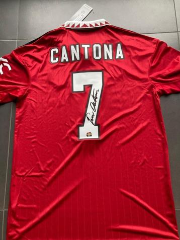 Gesigneerd shirt Eric Cantona beschikbaar voor biedingen