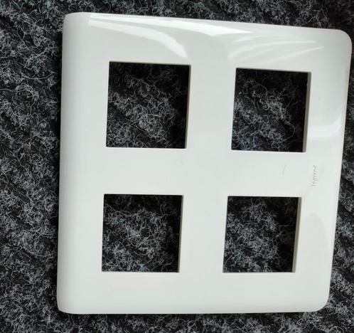 Legrand Mosaic afdekraam 4V horizontaal wit - 078838, Doe-het-zelf en Verbouw, Elektra en Kabels, Nieuw, Overige typen, Ophalen of Verzenden