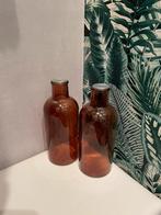 2 bruine sier flessen/ vaasjes, Overige kleuren, Ophalen of Verzenden, Minder dan 50 cm, Glas