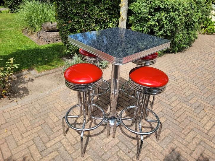 vierkante Bel Air bartafel + 4 barkrukken sixties fifties, Huis en Inrichting, Barkrukken, Zo goed als nieuw, 60 tot 90 cm, 4 krukken