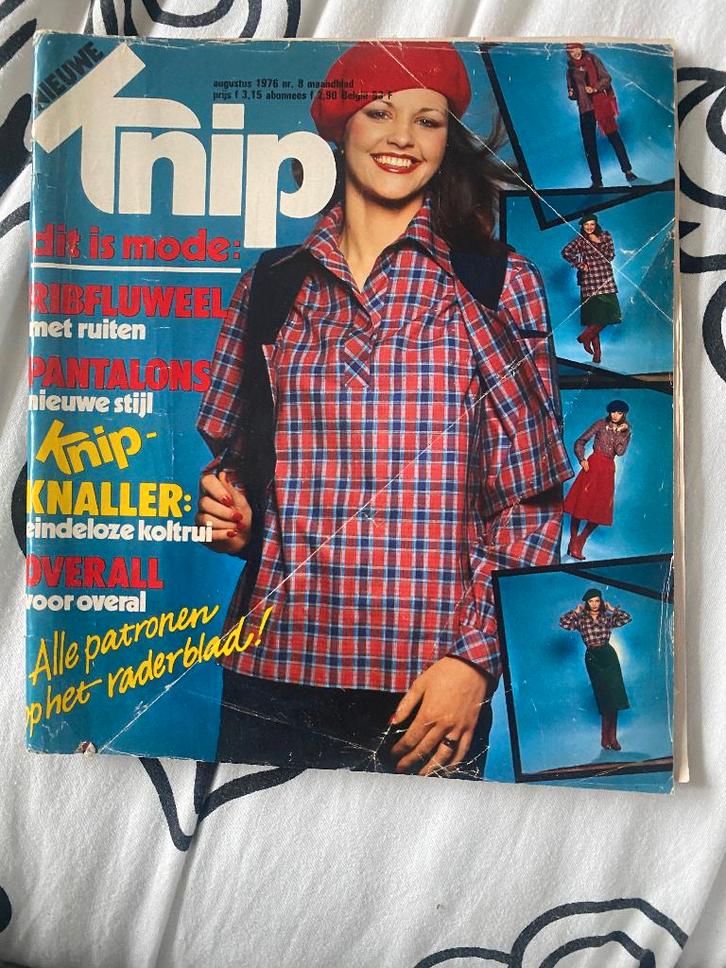 knip augustus 1976 maandblad voor zelfmaakmode, Hobby en Vrije tijd, Kledingpatronen, Gebruikt, Vrouw, Knipmode, Ophalen of Verzenden
