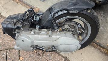 Piaggio 125cc AC Motorblok - Scooter Onderdelen beschikbaar voor biedingen
