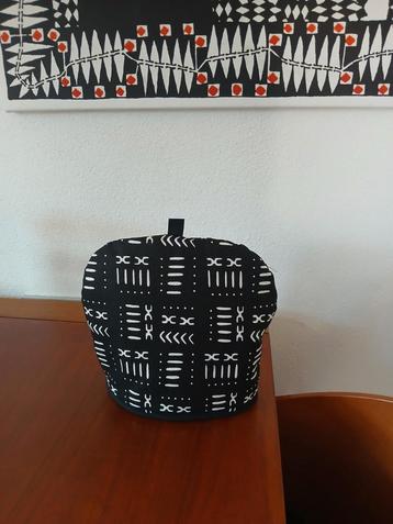 Theemuts Mudcloth Zwart/Wit.Omkeerbaar €14,00 Kado idee? beschikbaar voor biedingen