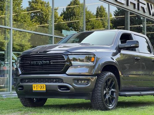 Dodge Ram Pick Up 1500 5.7 V8 Laramie WIDEBODY PANO 22 INCH, Auto's, Dodge, Bedrijf, Te koop, Overige modellen, 360° camera, 4x4