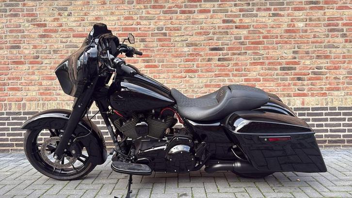 Harley Davidson 103 FLHX Street Glide CVO Blackout Streetgli, Motoren, Motoren | Harley-Davidson, Bedrijf, Toermotor, meer dan 35 kW