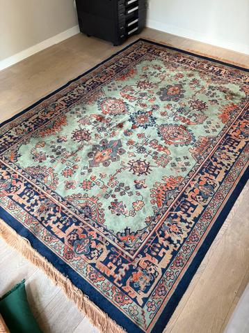 Leuk kleed + bijpassende sierkussens en plaid beschikbaar voor biedingen